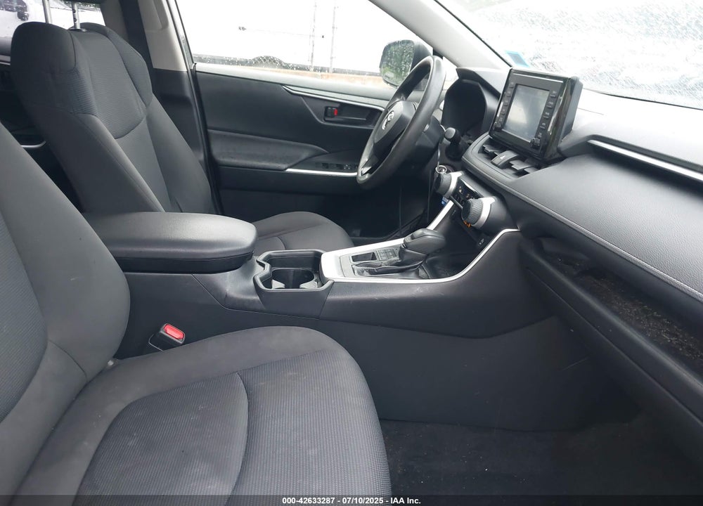 2019 TOYOTA RAV4 LE VIN: JTMG1RFVXKD023798