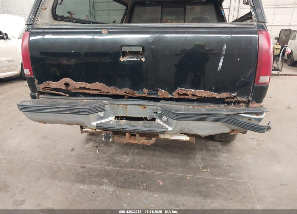2000 GMC SIERRA K3500 VIN: 1GTHK33J8YF475875