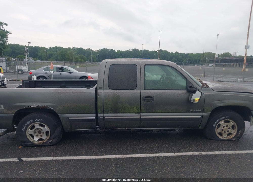 2001 CHEVROLET SILVERADO 1500 LS VIN: 2GCEK19T911146356