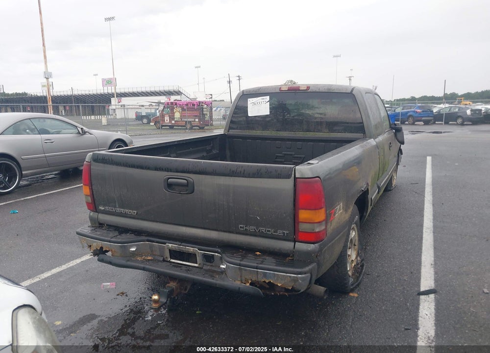 2001 CHEVROLET SILVERADO 1500 LS VIN: 2GCEK19T911146356