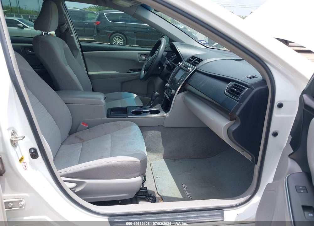 2017 TOYOTA CAMRY LE VIN: 4T1BF1FK3HU454555