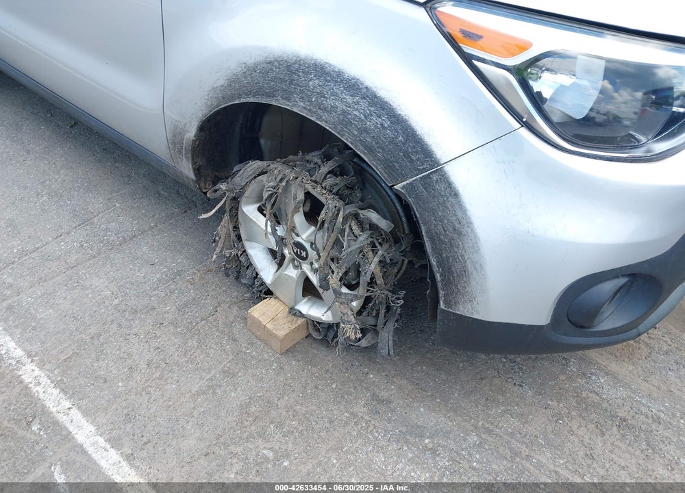 2019 KIA SOUL VIN: KNDJN2A2XK7693459