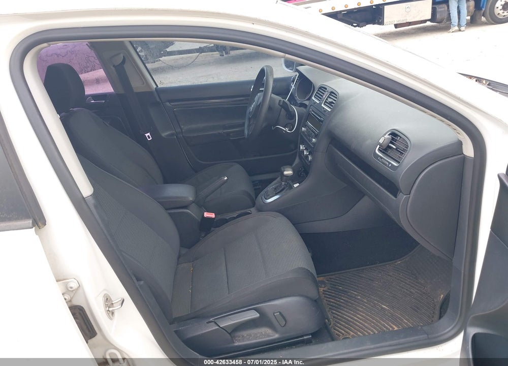 2011 VOLKSWAGEN JETTA SPORTWAGEN 2.5L S VIN: 3VWPX7AJ5BM601475