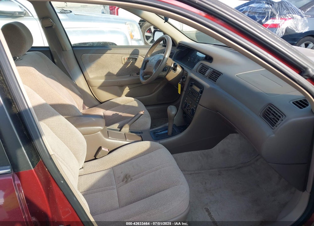 2000 TOYOTA CAMRY VIN: 4T1BG22K0YU665107
