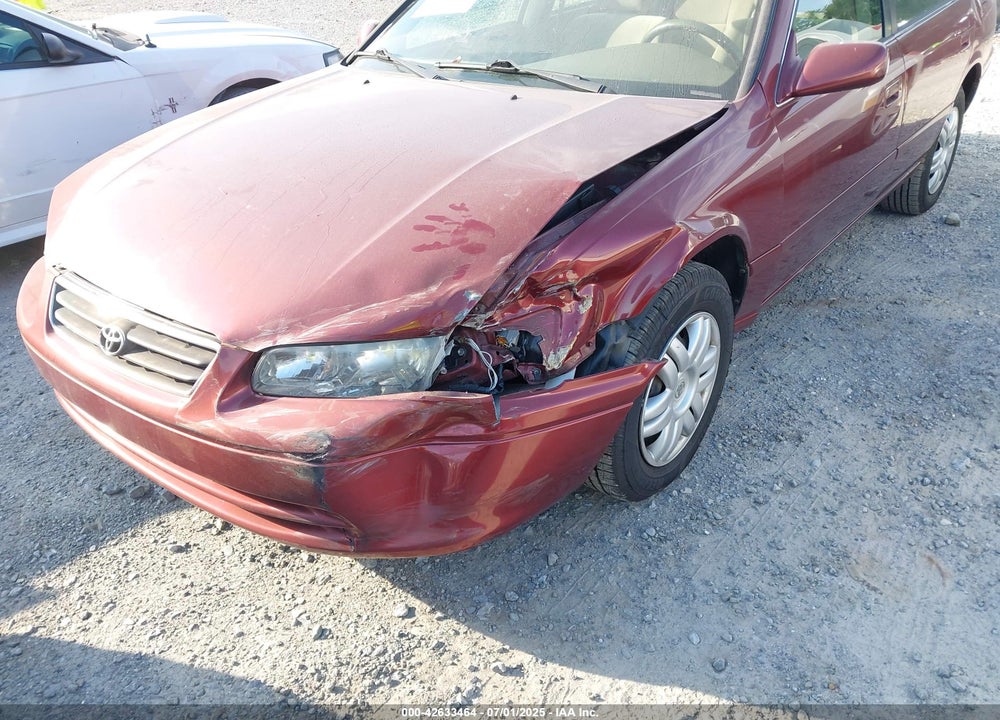 2000 TOYOTA CAMRY VIN: 4T1BG22K0YU665107