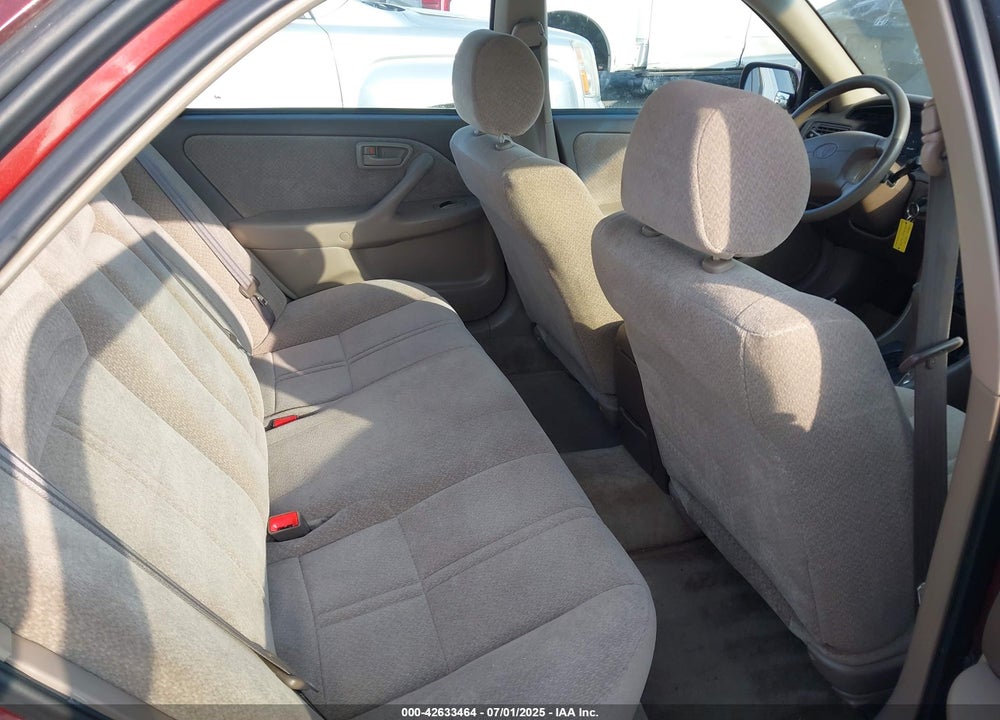 2000 TOYOTA CAMRY VIN: 4T1BG22K0YU665107