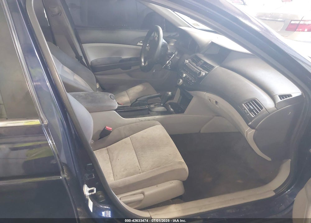 2010 HONDA ACCORD VIN: 1HGCP2F44AA185892