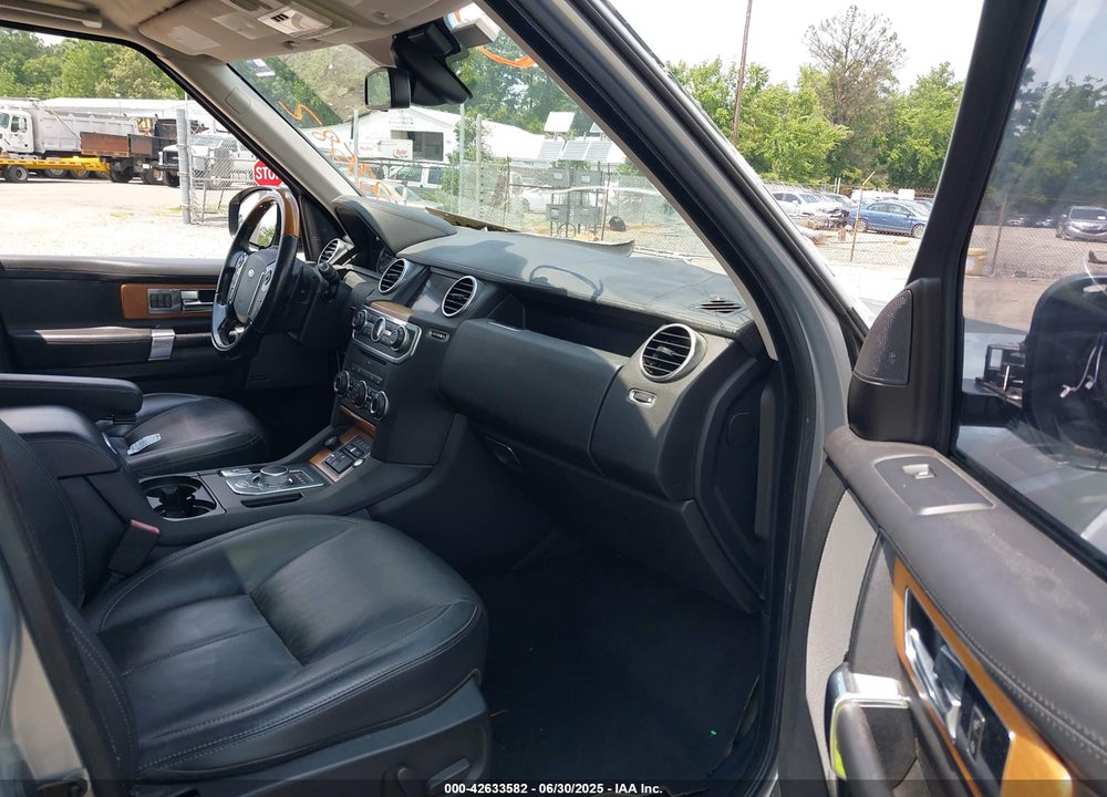 2015 LAND ROVER LR4 VIN: SALAK2V67FA769372