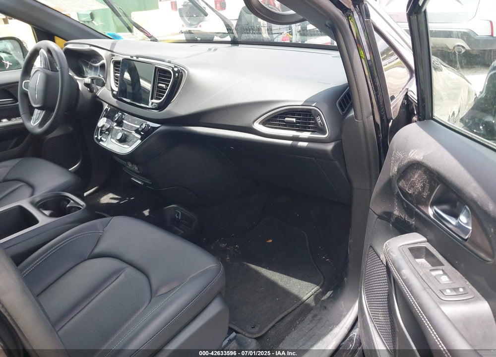 2025 CHRYSLER PACIFICA VIN: 2C4RC1BG9SR509981