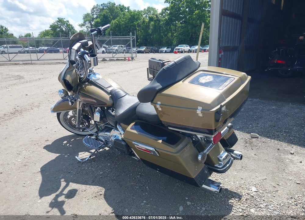 2007 HARLEY-DAVIDSON FLHT CLASSIC VIN: 1HD1FF4137Y661850