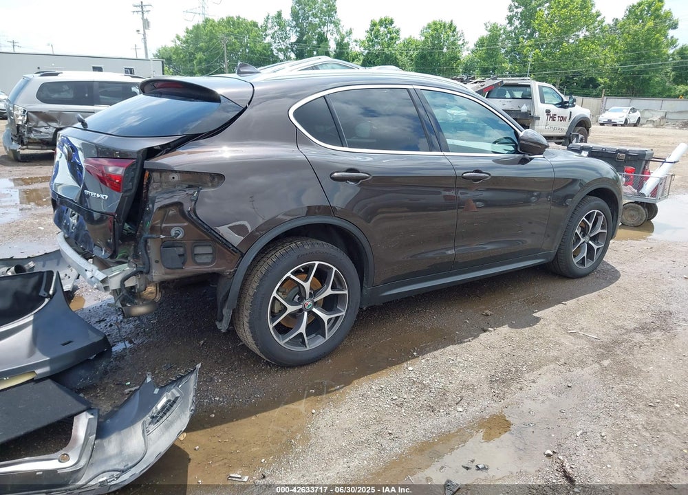 2018 ALFA ROMEO STELVIO VIN: ZASFAKBN7J7C08131
