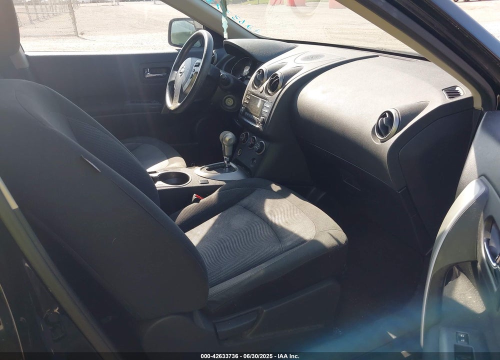 2015 NISSAN ROGUE SELECT S VIN: JN8AS5MT8FW665772