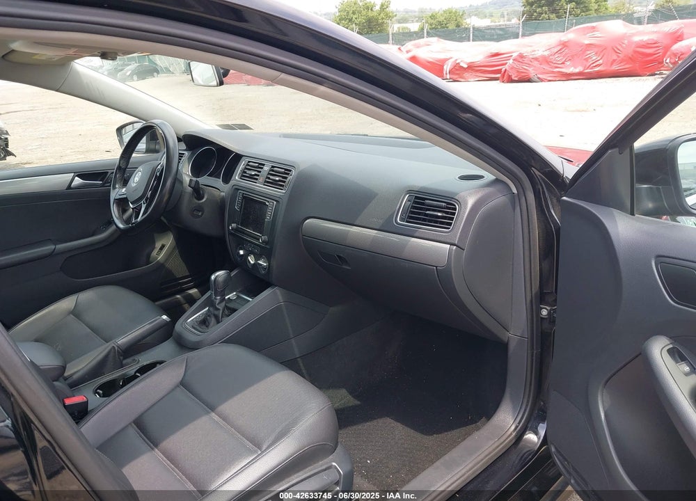 2017 VOLKSWAGEN JETTA VIN: 3VWDB7AJ1HM323054