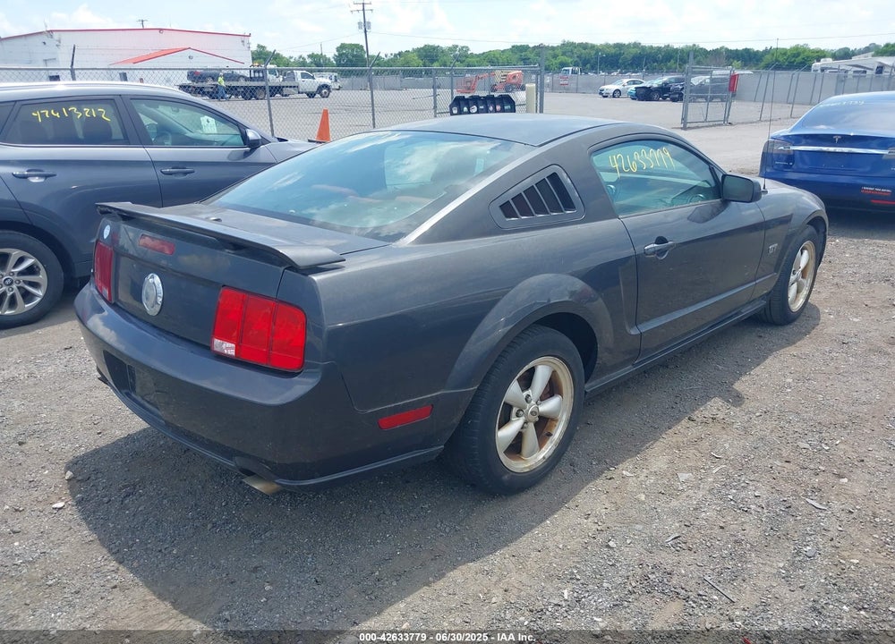 2007 FORD MUSTANG VIN: 1ZVHT82H875281518