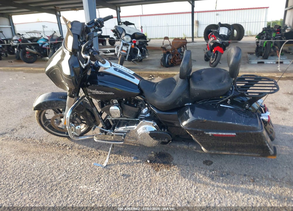 2014 HARLEY-DAVIDSON FLHXS STREET GLIDE SPECIAL VIN: 1HD1KRM12EB685070