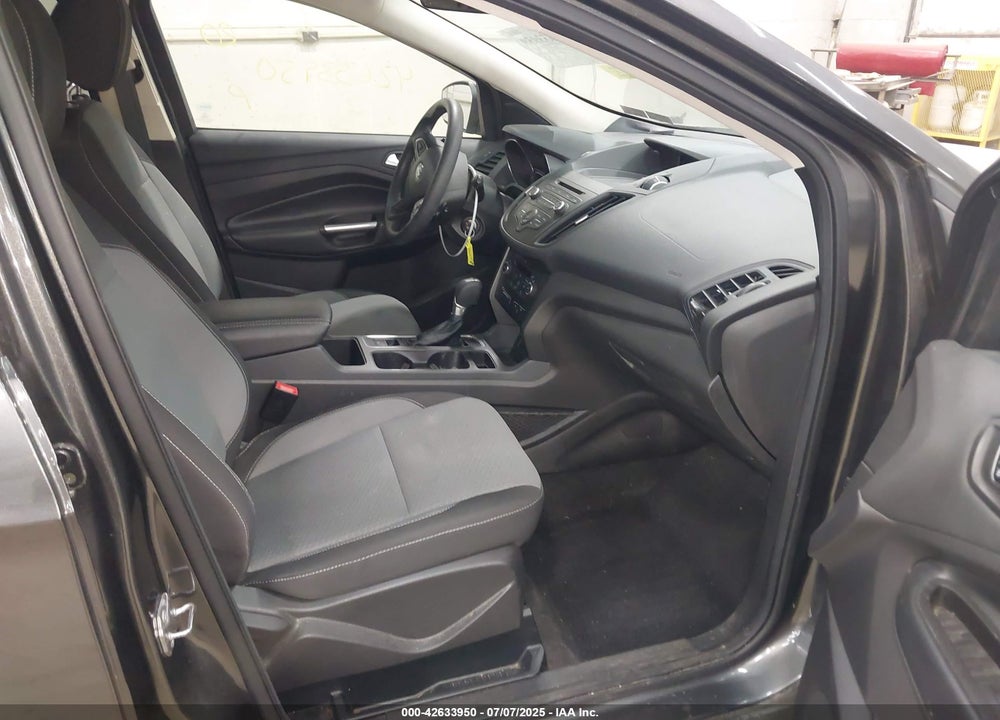 2017 FORD ESCAPE VIN: 1FMCU0GD4HUD06712