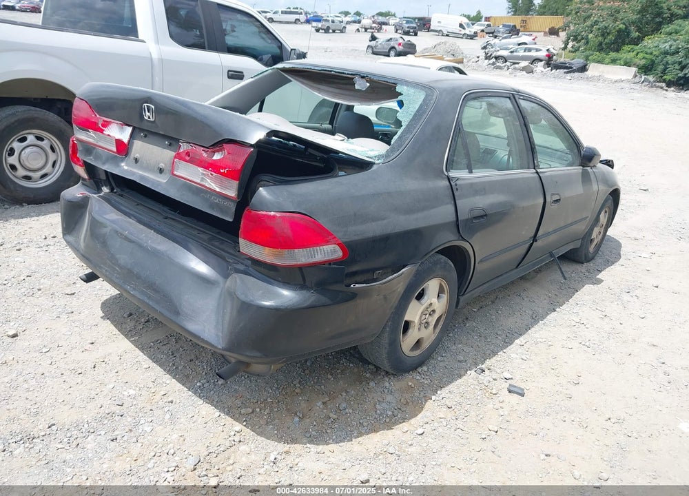 2002 HONDA ACCORD 3.0 EX VIN: 1HGCG16522A068378