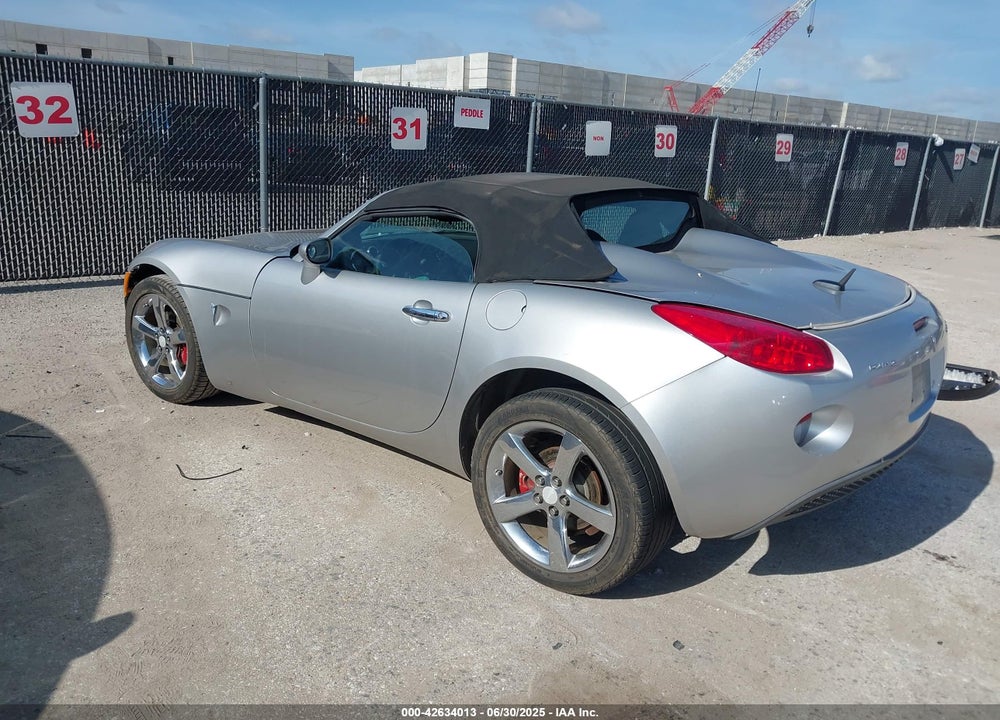 2008 PONTIAC SOLSTICE VIN: 1G2MC35B68Y133240