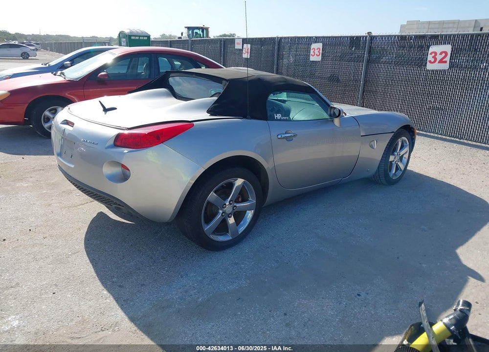 2008 PONTIAC SOLSTICE VIN: 1G2MC35B68Y133240