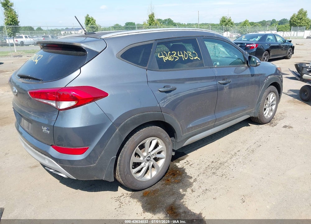 2017 HYUNDAI TUCSON VIN: KM8J3CA27HU341005
