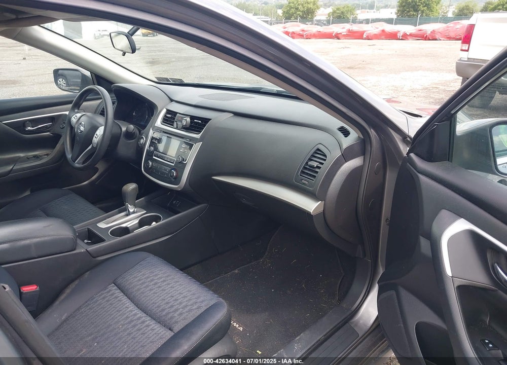2017 NISSAN ALTIMA VIN: 1N4AL3AP4HC142859