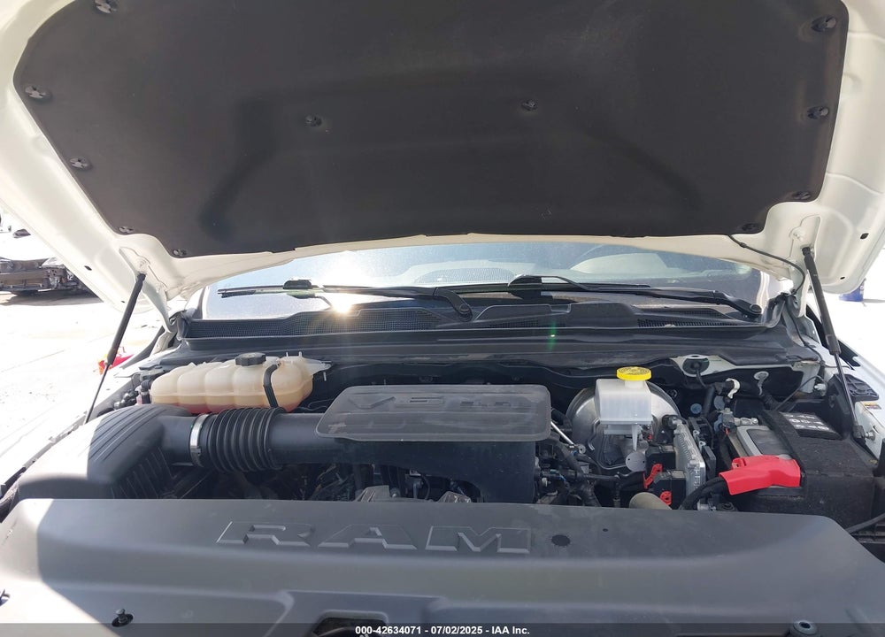 2022 RAM 1500 BIG HORN 4X4 5'7 BOX VIN: 1C6RRFFG2NN327604