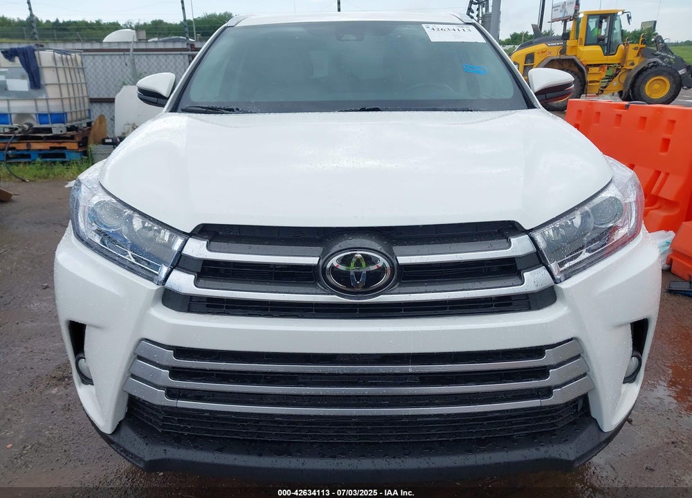 2017 TOYOTA HIGHLANDER VIN: 5TDYZRFH5HS228949
