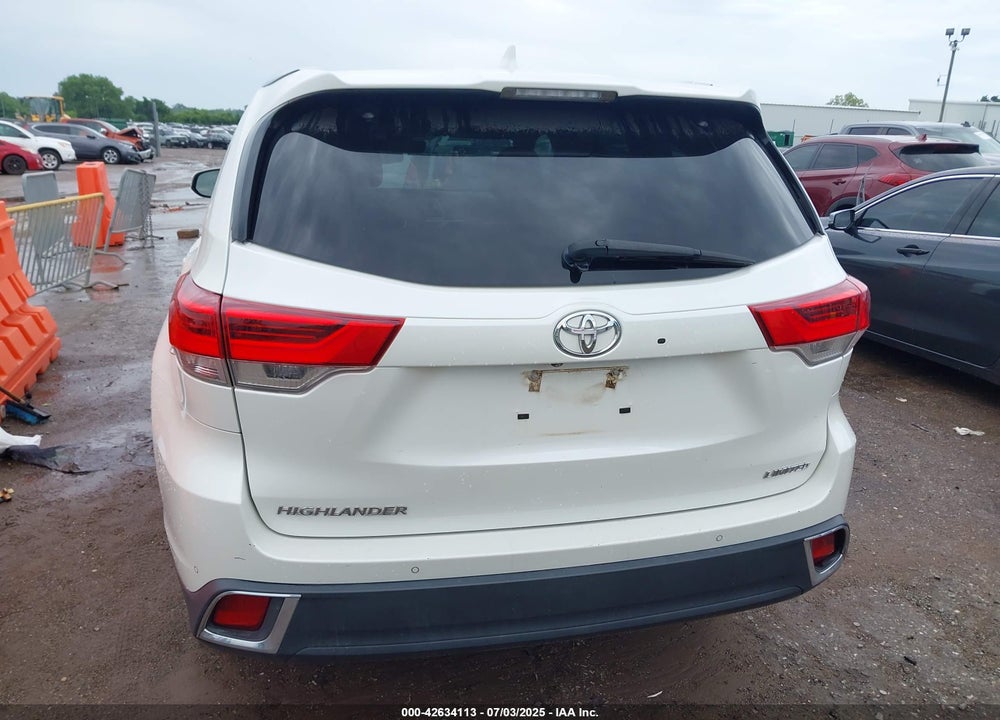 2017 TOYOTA HIGHLANDER VIN: 5TDYZRFH5HS228949