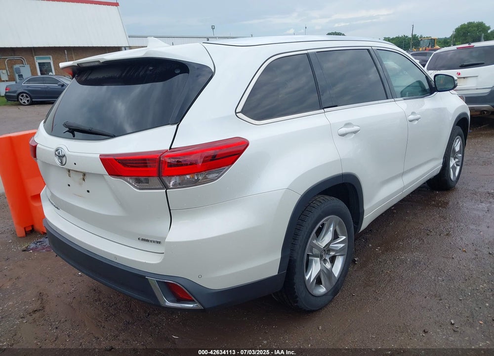 2017 TOYOTA HIGHLANDER VIN: 5TDYZRFH5HS228949