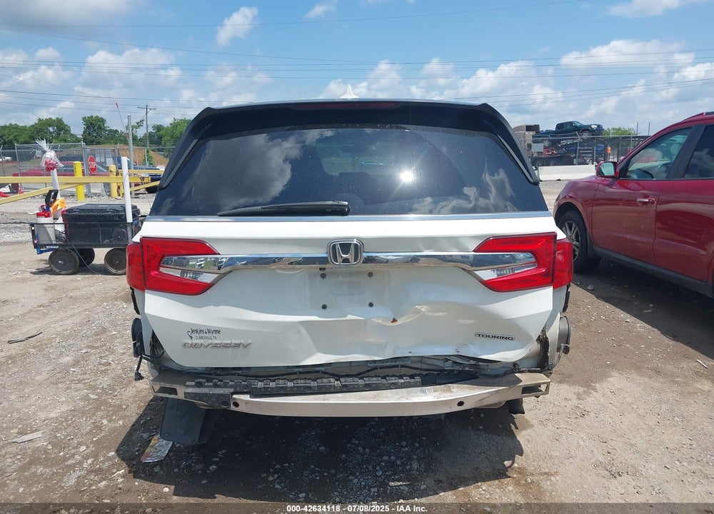 2018 HONDA ODYSSEY TOURING VIN: 5FNRL6H84JB035980