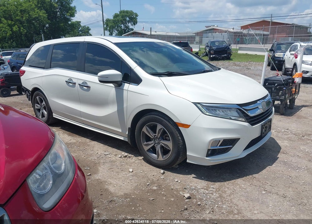 2018 HONDA ODYSSEY TOURING VIN: 5FNRL6H84JB035980