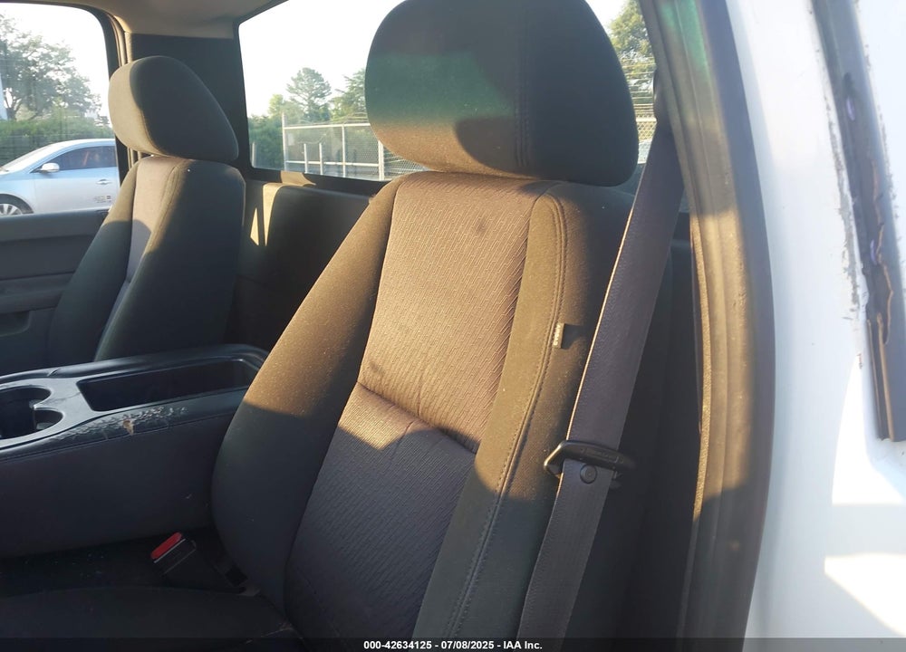 2011 CHEVROLET SILVERADO 1500 VIN: 1GCNCPEXXBZ362458