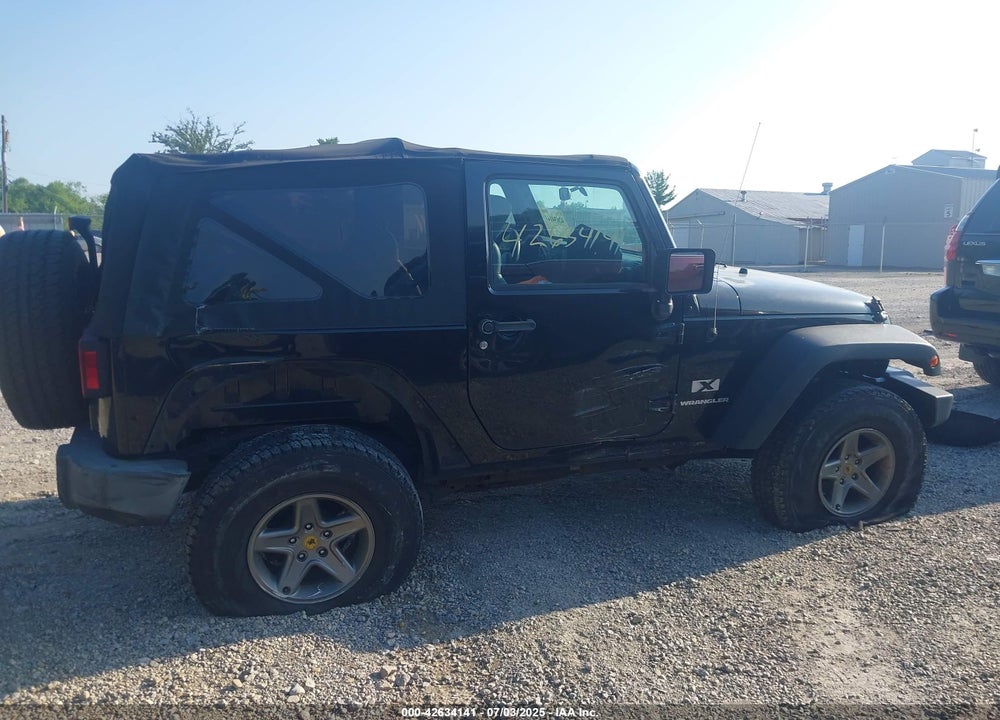 2007 JEEP WRANGLER / VIN: 1J4FA24187L202156