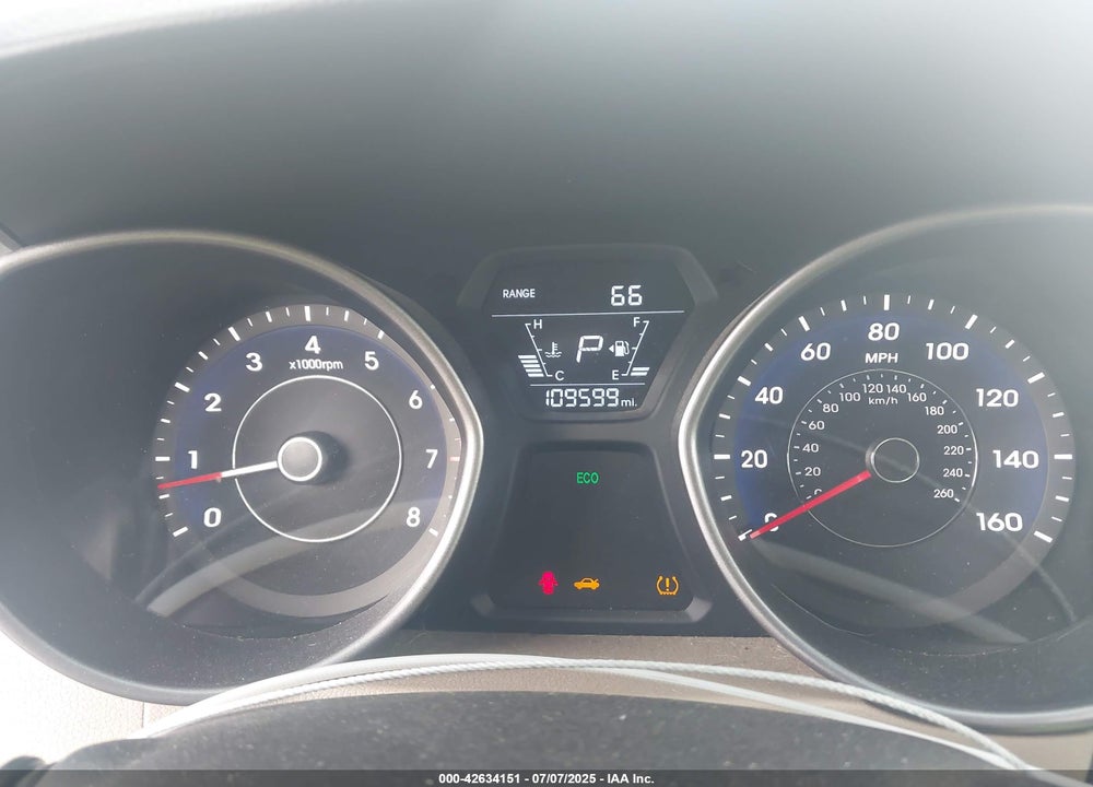 2014 HYUNDAI ELANTRA VIN: 5NPDH4AE8EH486658