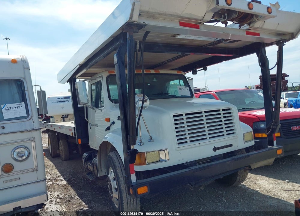 2001 INTERNATIONAL 4000 4900 VIN: 1HTSDAAN51H351604