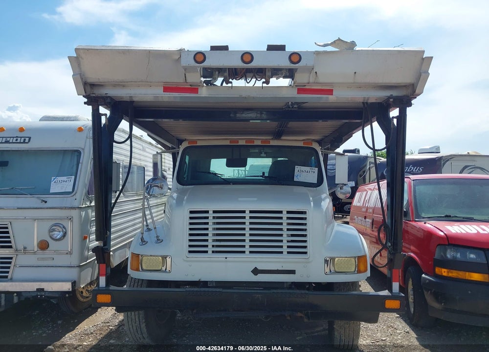 2001 INTERNATIONAL 4000 4900 VIN: 1HTSDAAN51H351604