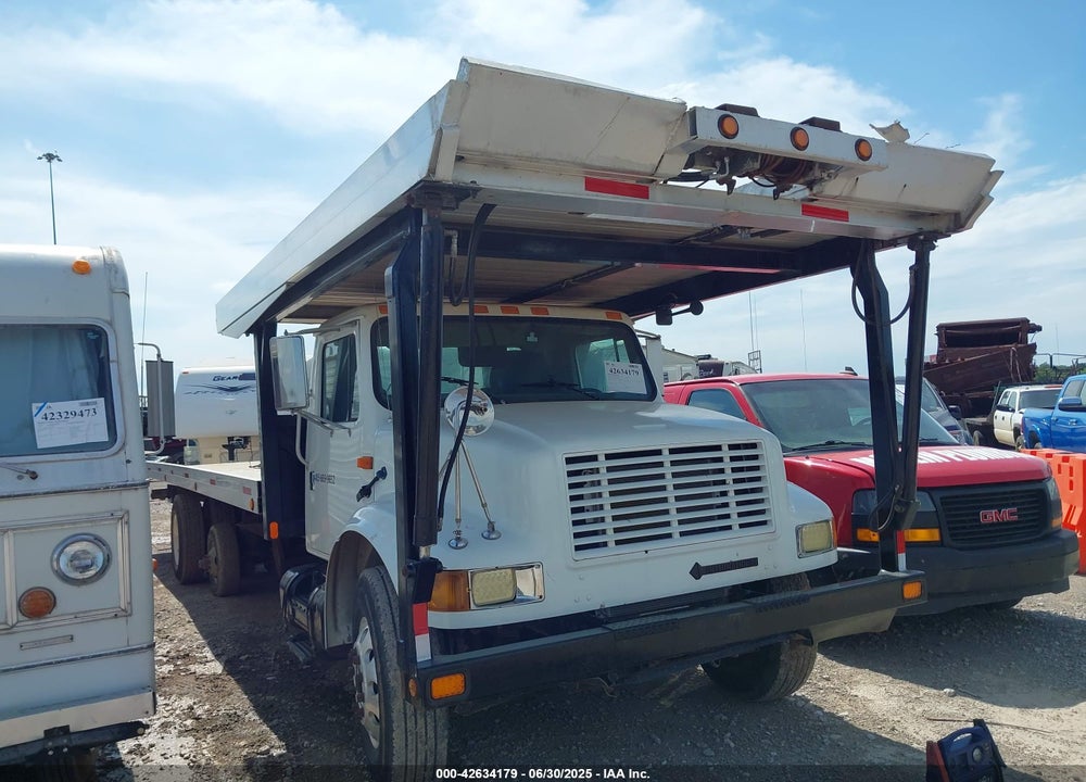 2001 INTERNATIONAL 4000 4900 VIN: 1HTSDAAN51H351604
