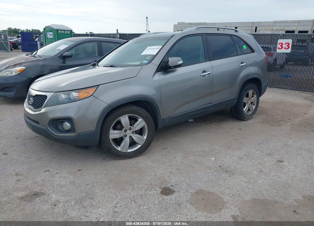 2013 KIA SORENTO VIN: 5XYKU4A26DG412282