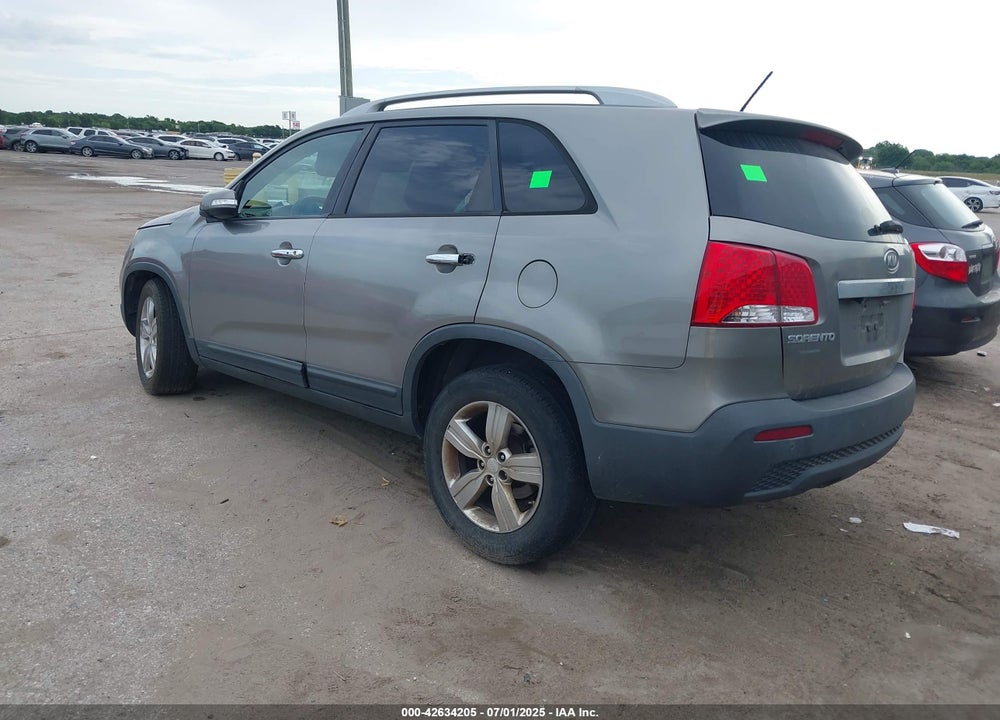 2013 KIA SORENTO VIN: 5XYKU4A26DG412282