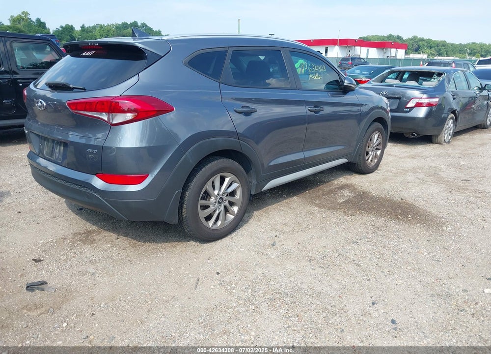 2018 HYUNDAI TUCSON VIN: KM8J3CA46JU633297