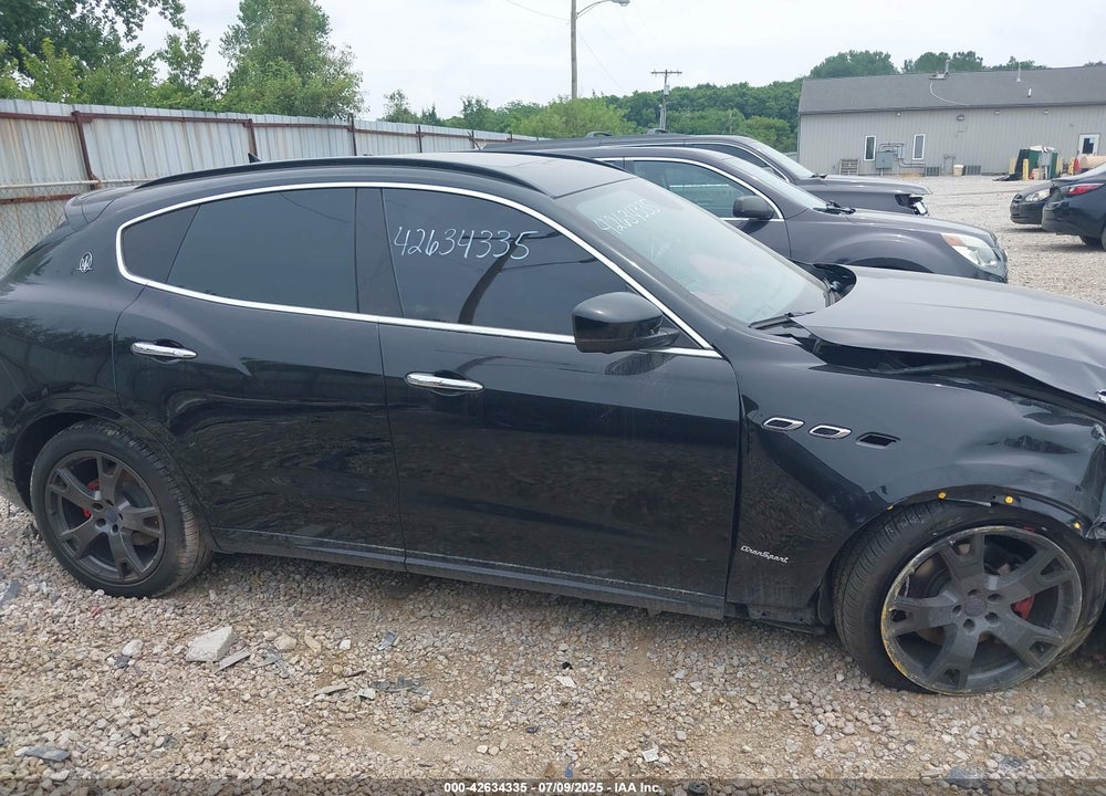 2018 MASERATI LEVANTE VIN: ZN661XUS0JX269764