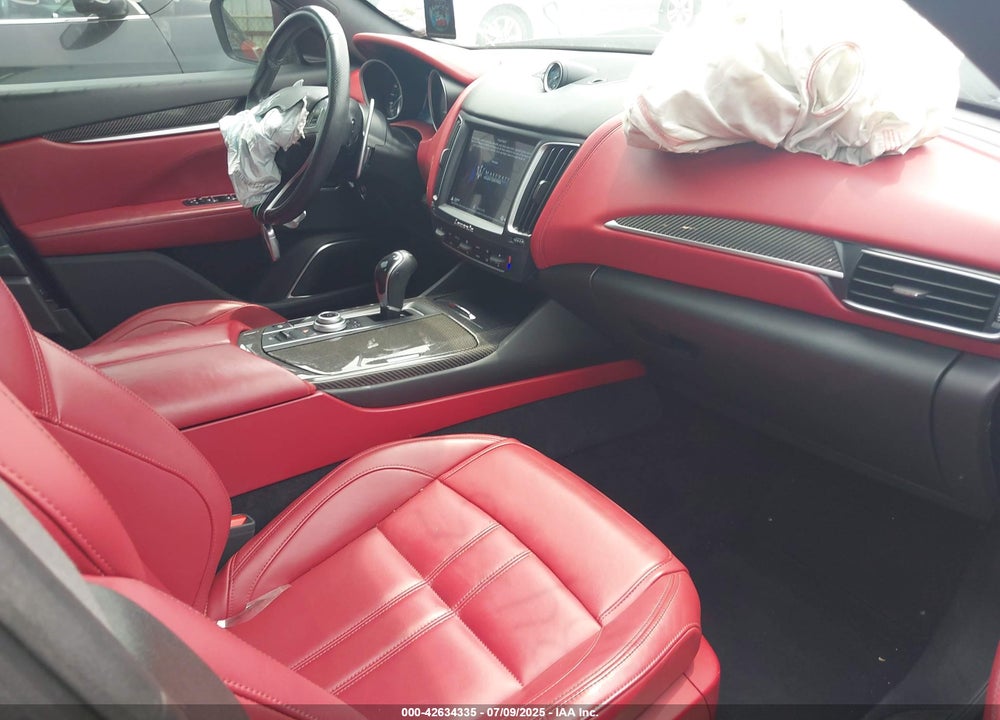 2018 MASERATI LEVANTE VIN: ZN661XUS0JX269764