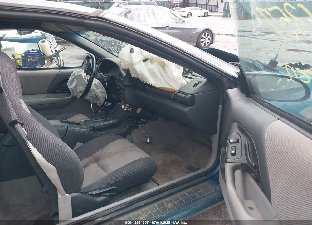 1994 CHEVROLET CAMARO Z28 VIN: 2G1FP22P0R2181259