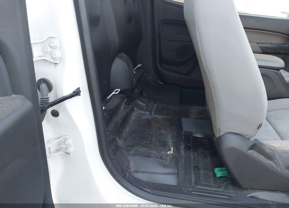 2018 CHEVROLET COLORADO VIN: 1GCHSBEA9J1319015