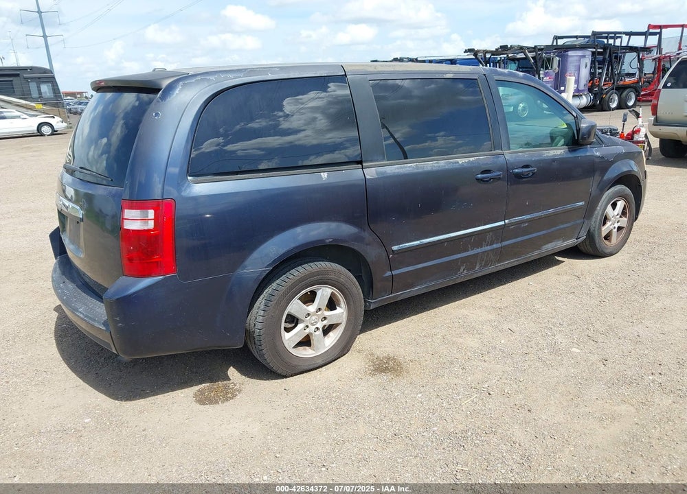 2008 DODGE GRAND CARAVAN SXT VIN: 2D8HN54P68R831045