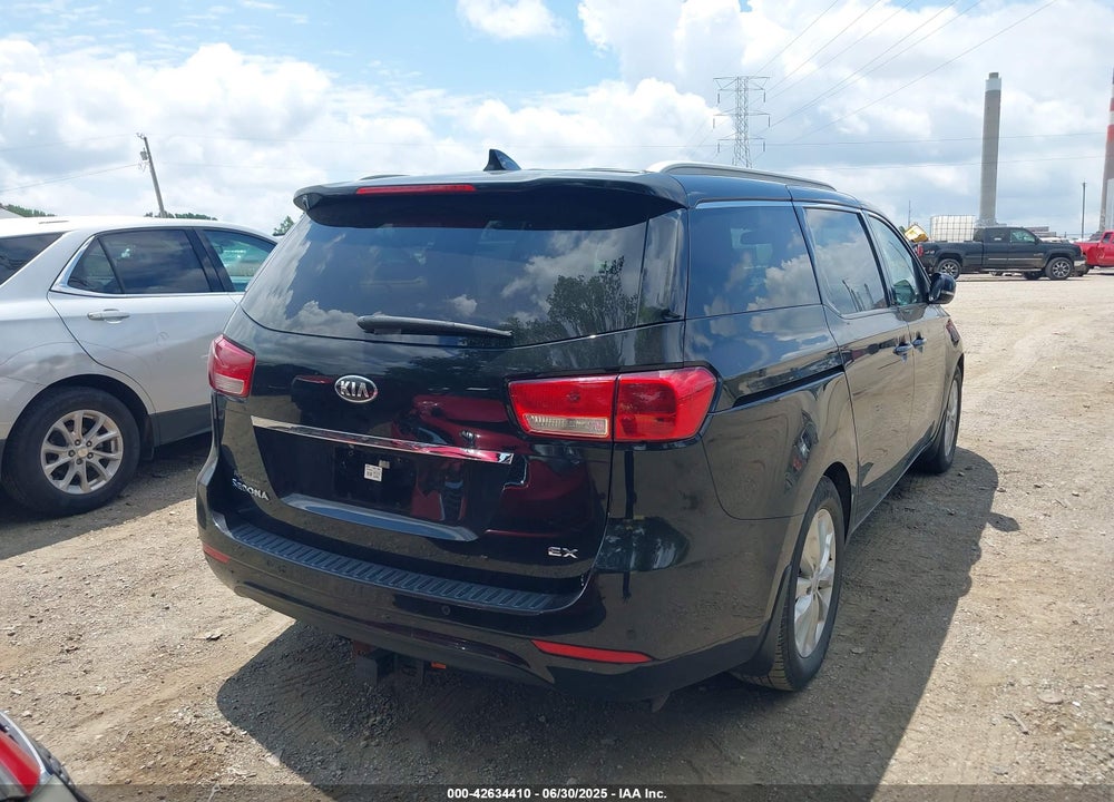 2015 KIA SEDONA EX VIN: KNDMC5C11F6049272