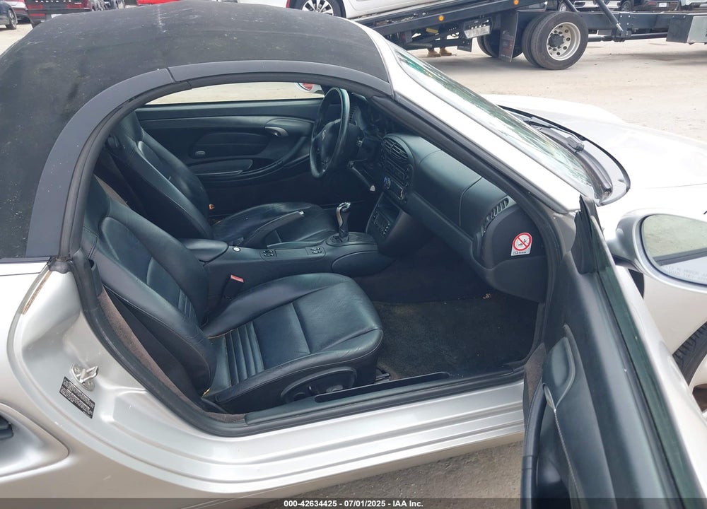 2001 PORSCHE BOXSTER VIN: WP0CA29801U622574