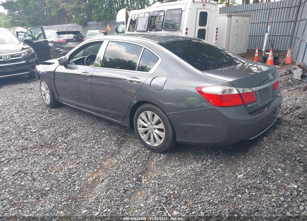 2013 HONDA ACCORD VIN: 1HGCR2F74DA280445
