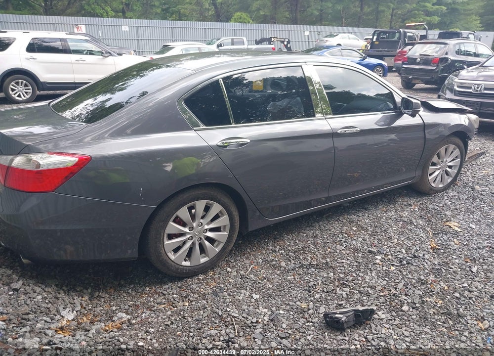 2013 HONDA ACCORD VIN: 1HGCR2F74DA280445
