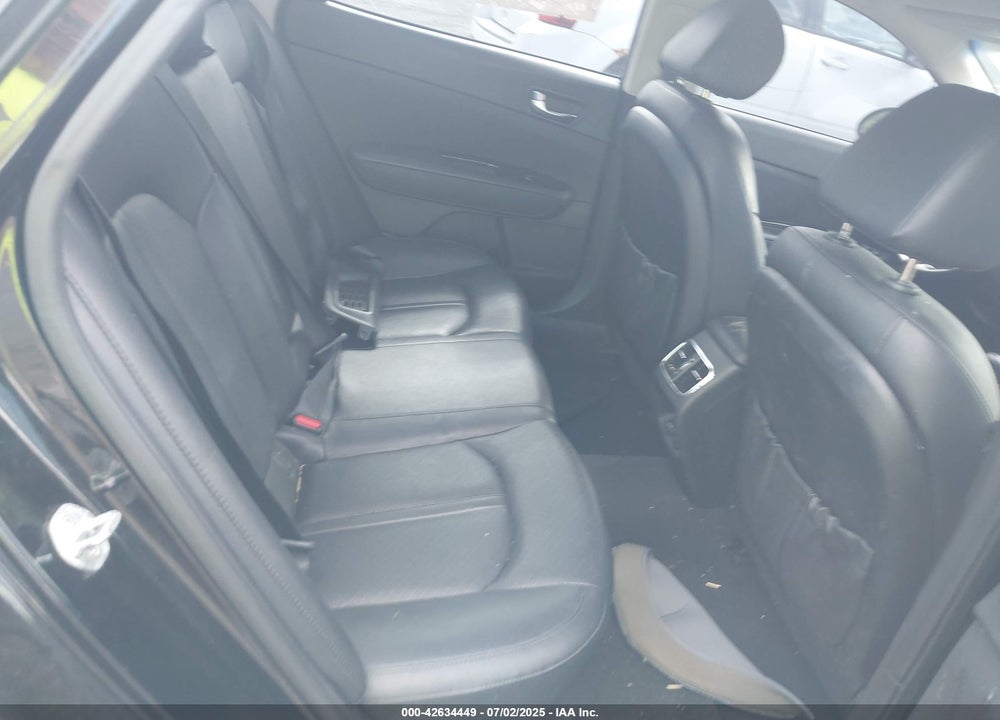 2016 KIA OPTIMA VIN: 5XXGU4L37GG111346